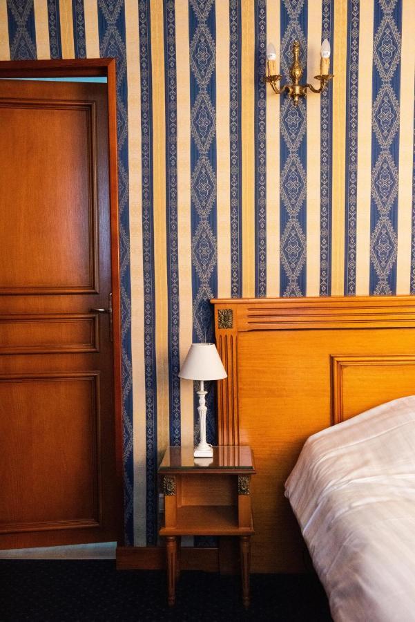 Hotel Jolly Roger Dunkirk Bagian luar foto