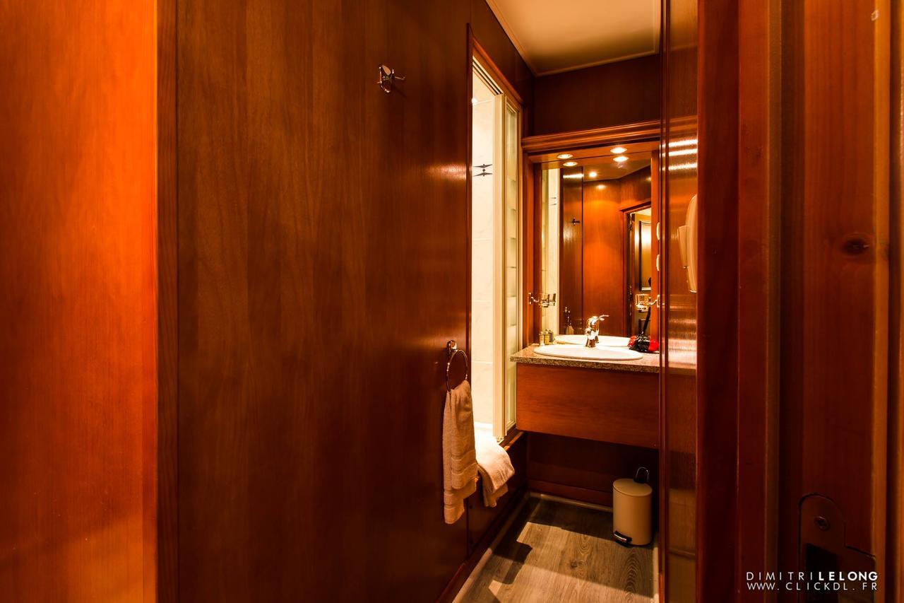 Hotel Jolly Roger Dunkirk Bagian luar foto